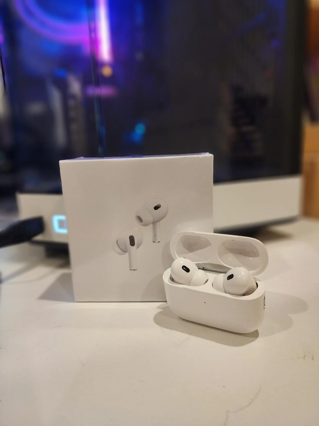 Apple AirPods Pro 2nd Generation - photo 2
