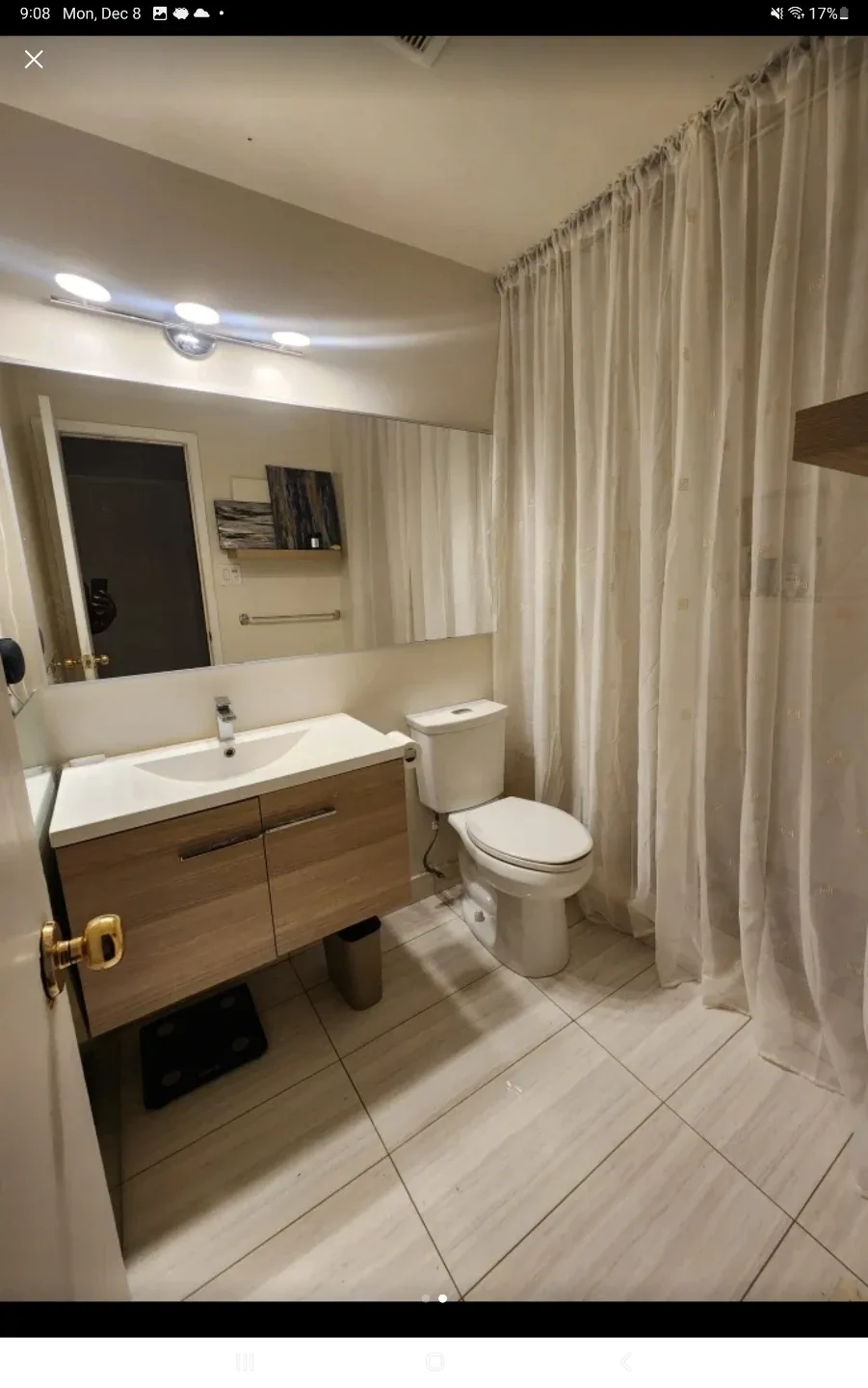 Room for Rent Bramalea/ Williams parkway image indicator(2)