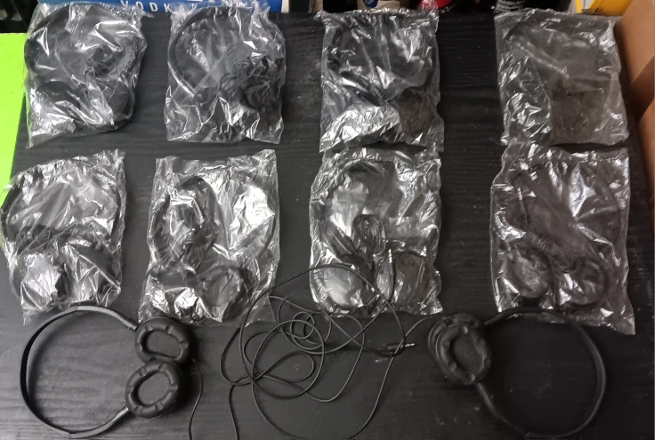 Thin Wired Adjustable Headphones (EACH)