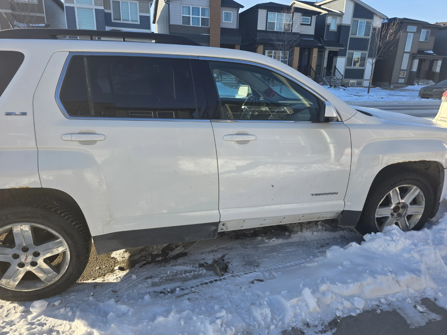 2011 GMC Terrain SLE AWD – Priced to Sell $2,800 OBO