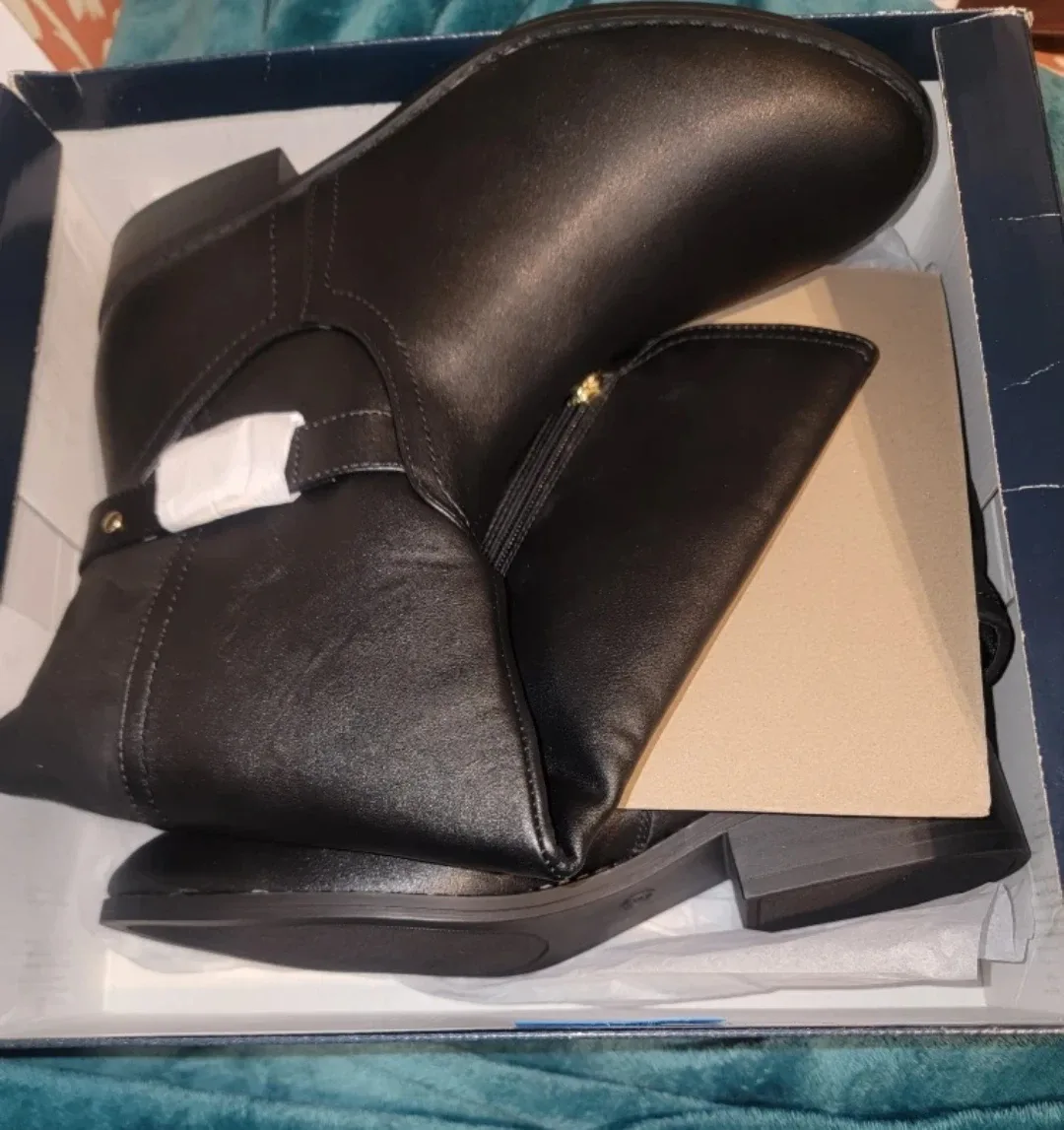 Karen Scott Women's Black Leandraa Wide Calf Riding Boots image indicator(7)