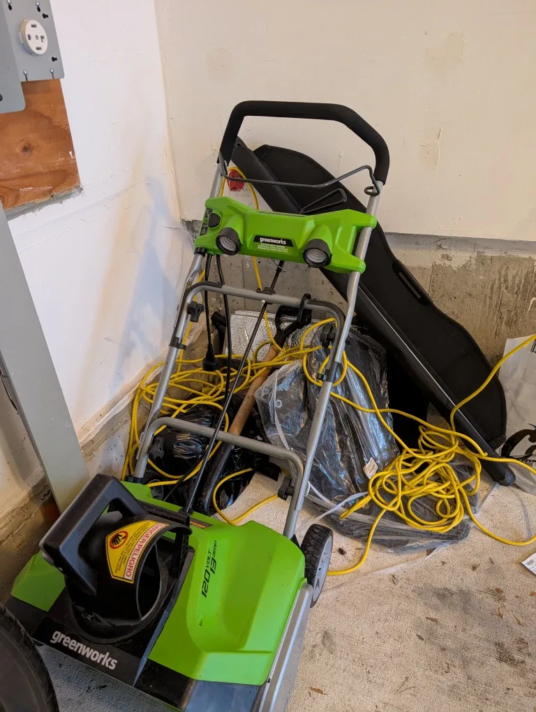 Greenworks 120V 19-Inch Corded Electric Snow Shovel