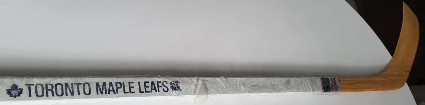 Toronto Maple Leafs Autographed Hockey Stick image indicator(7)