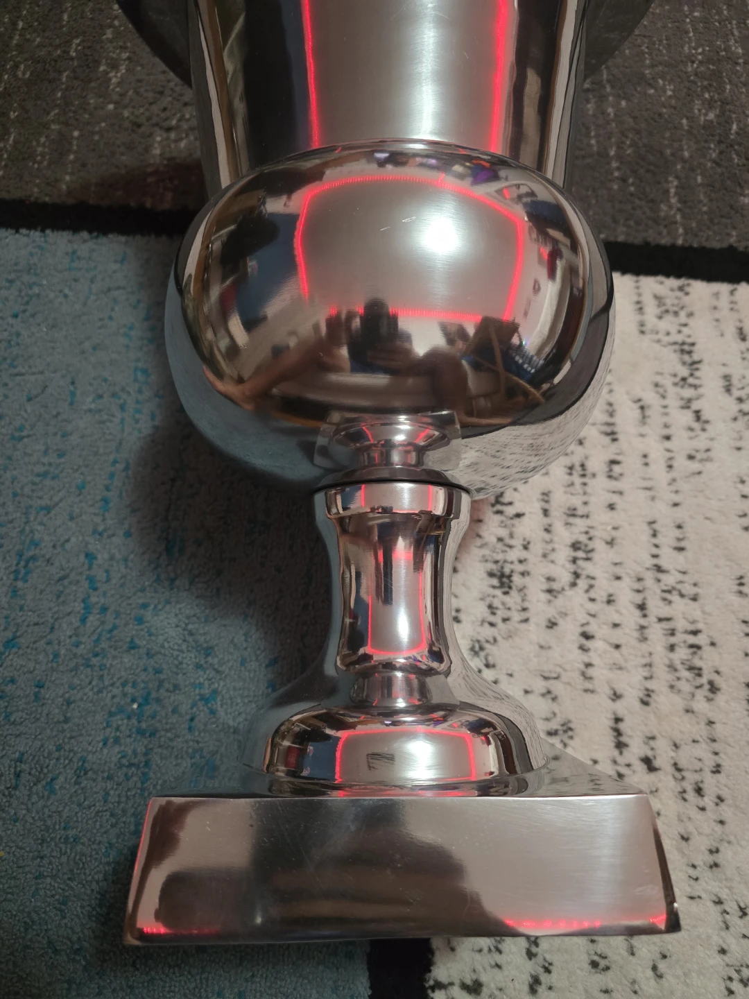 Silver Metal Vase - photo 4