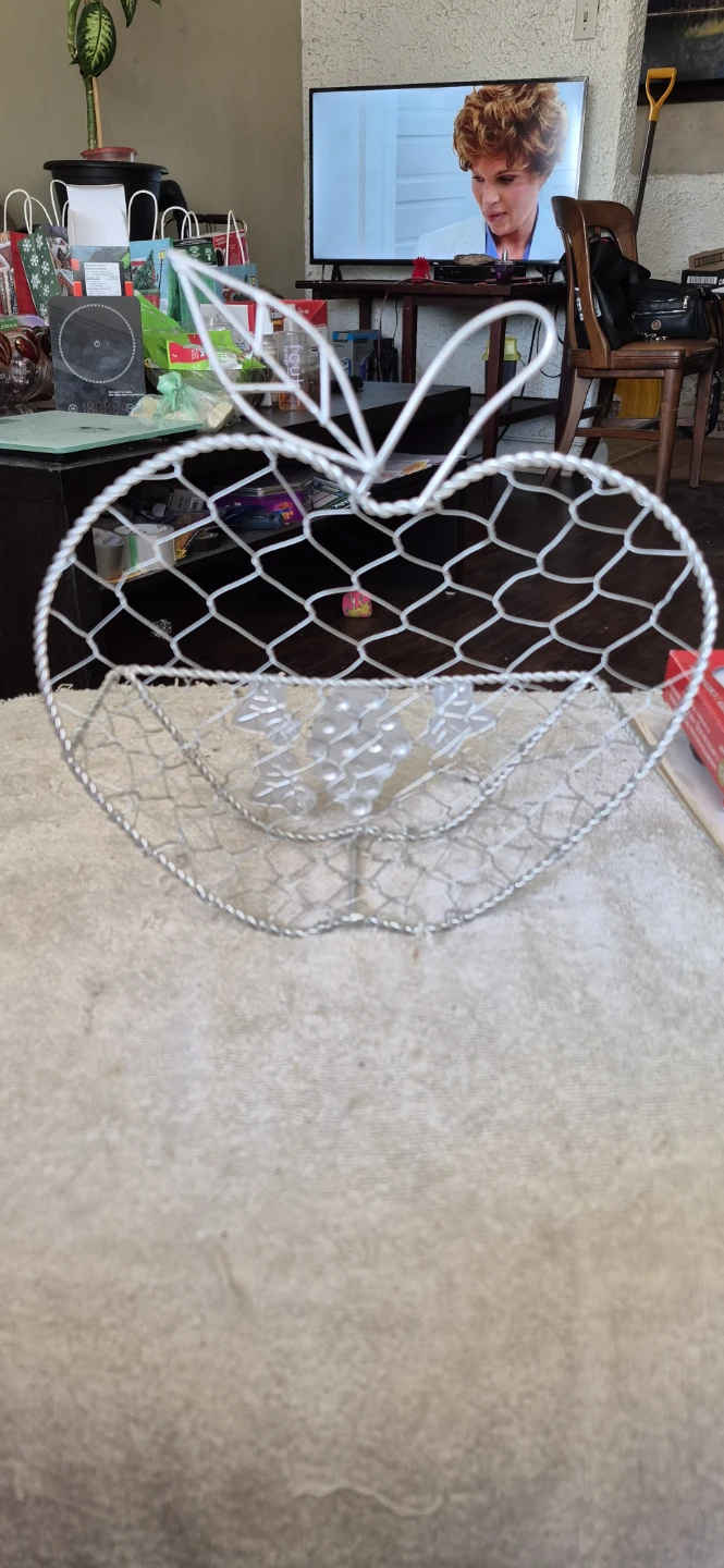 Apple Shaped Wire Basket - photo 3