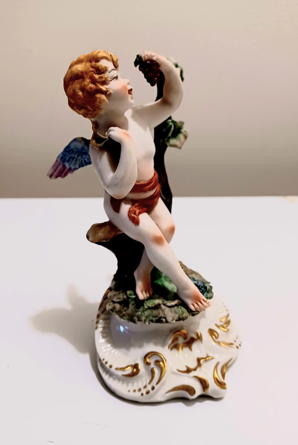 Antique Capodimonte Porcelain Angel Figurine - photo 2