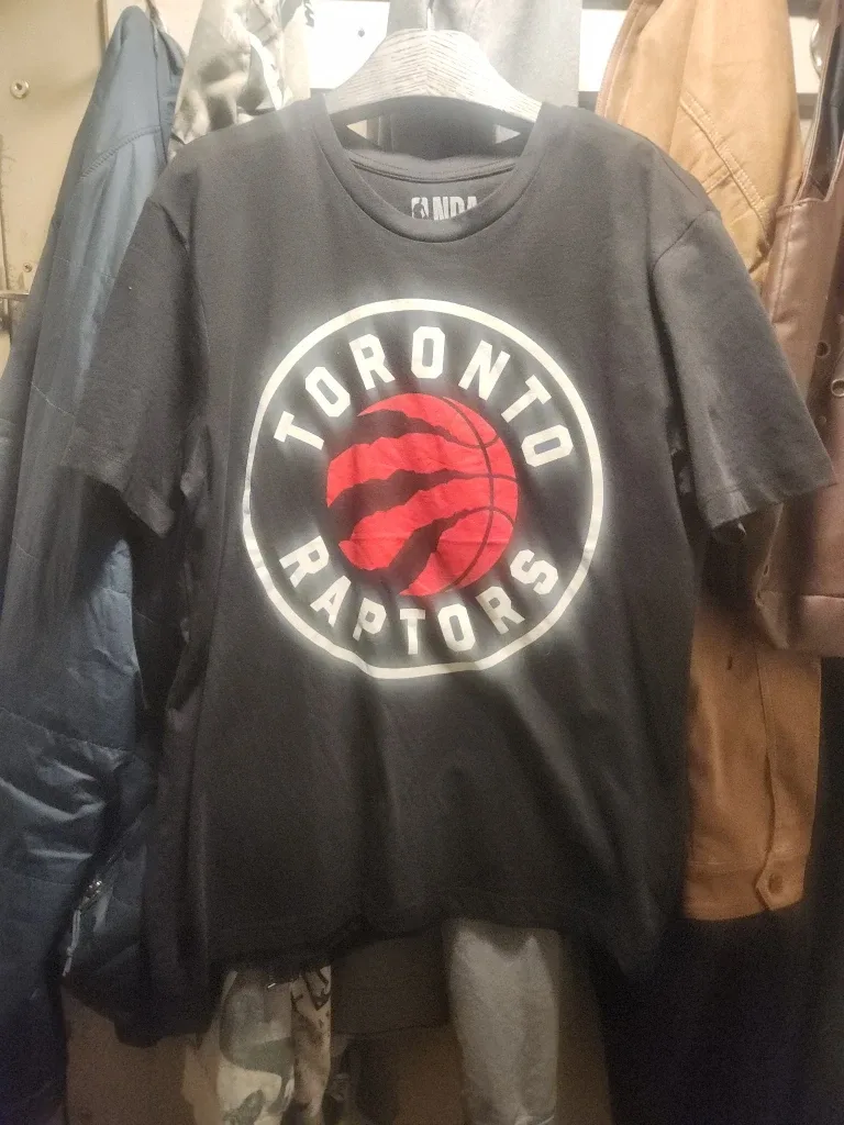 NBA Toronto Raptors T-Shirt - Size S