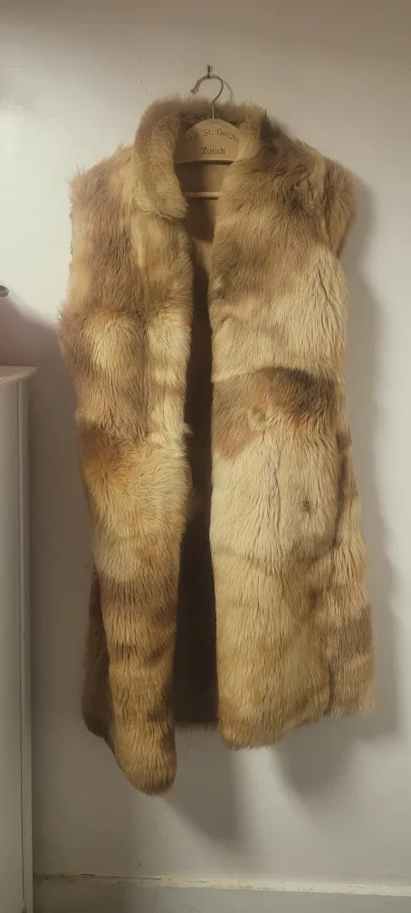Fur Vest and Coat image indicator(2)