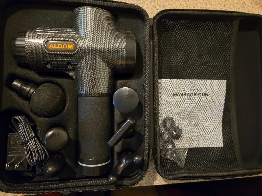 Aldom Massager with Case & Accessories