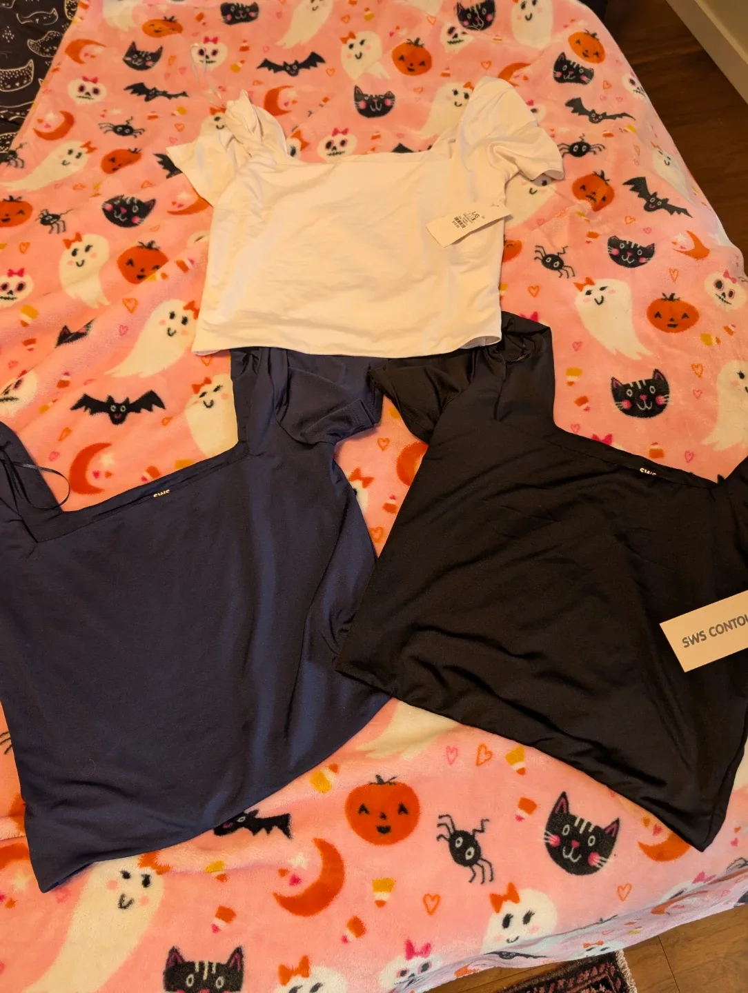 New SWS Contour Tops - Size Large #cleanout