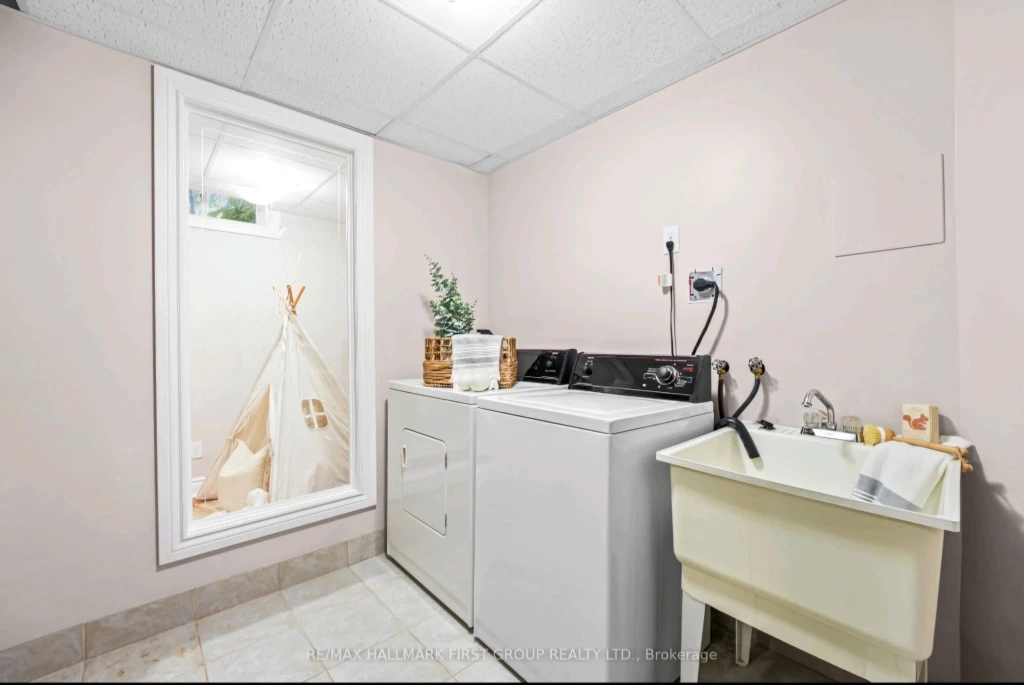 Wooden Framed Glass Window Panel - photo 5