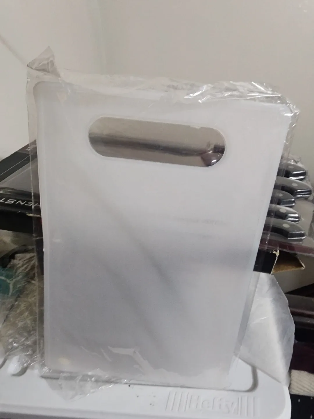 #Cleanout  6-Piece Cutlery Set with Cutting Board - New image indicator(4)