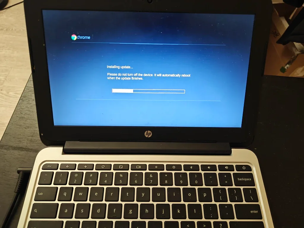 #Cleanout - Free HP Chromebook - Great Condition! image indicator(2)