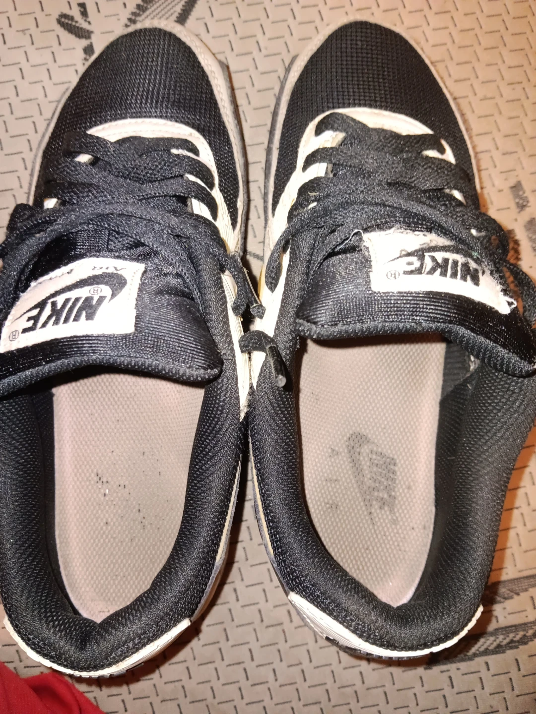 Nike Air Max 90 - Size 8.5 - photo 3