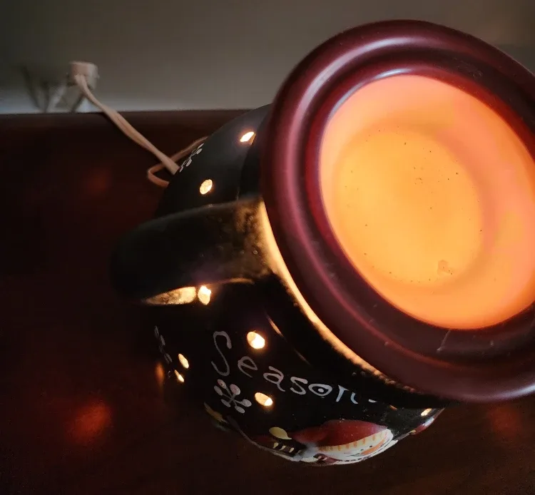 Ceramic Season's Greetings Electric Lamp Christmas Warmer image indicator(2)