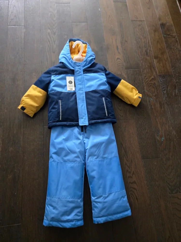 George New Snowsuit - Size 3/3T image indicator(3)