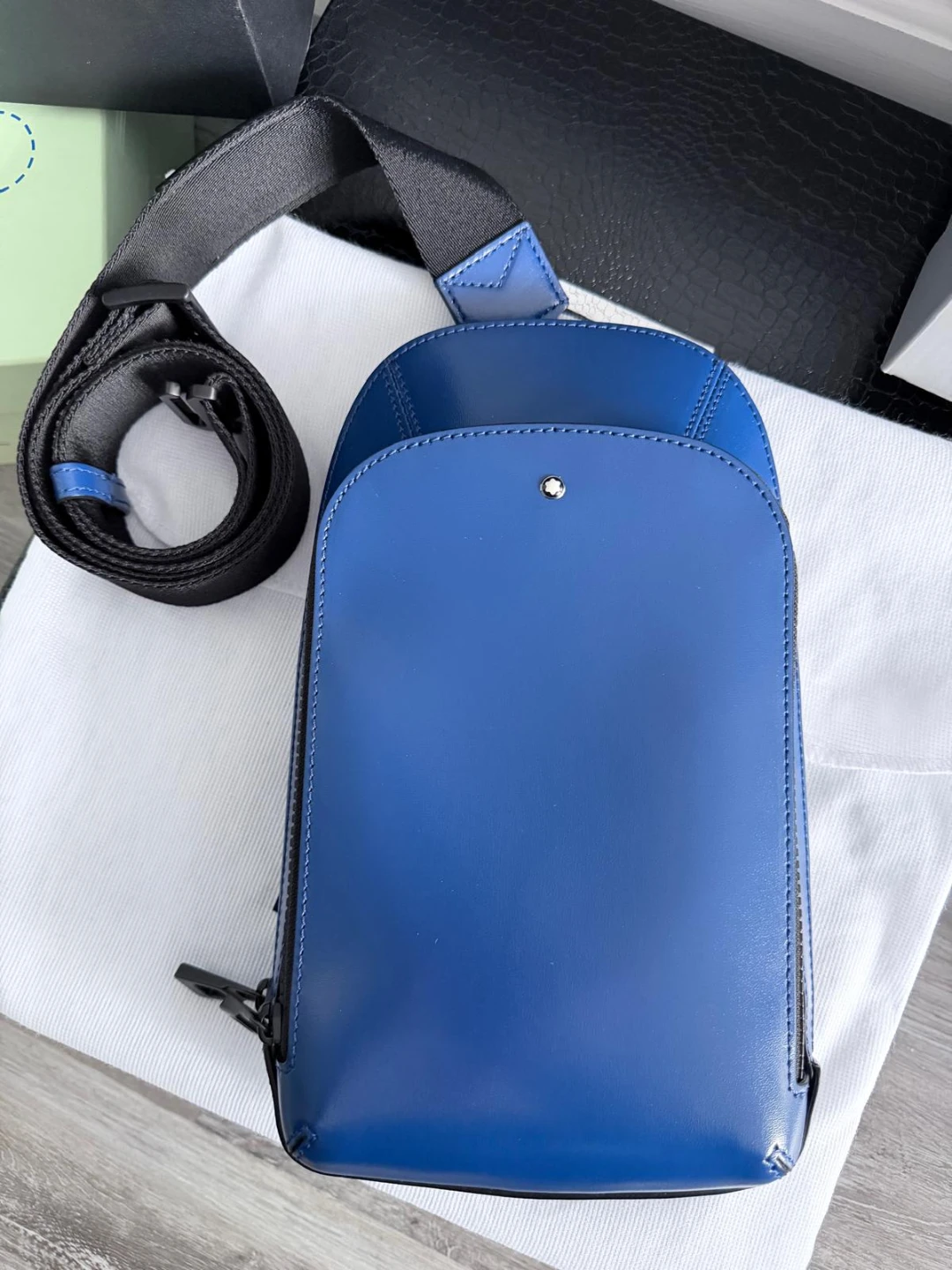 Montblanc Blue Leather Sling Bag - photo 2