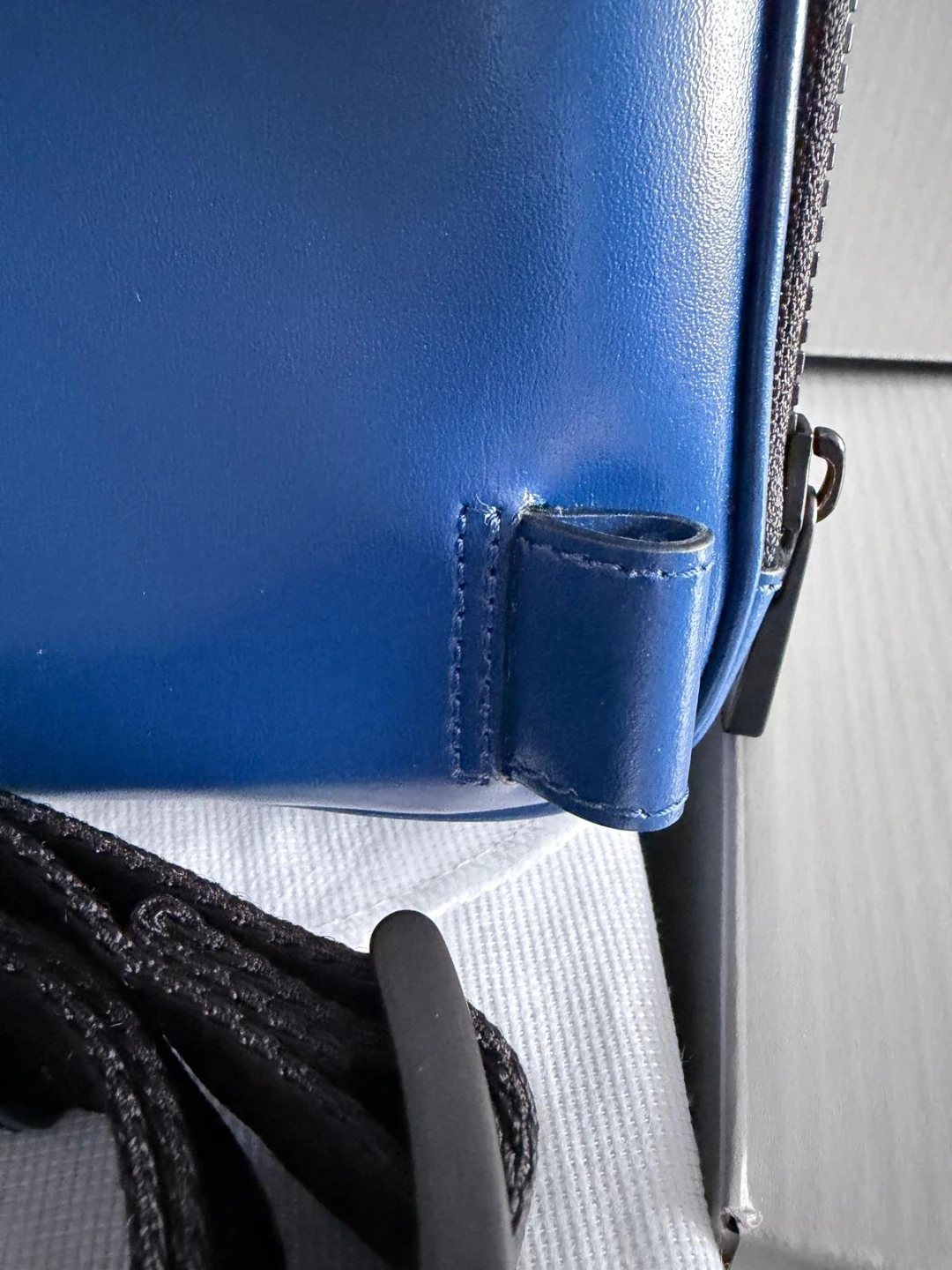 Montblanc Blue Leather Sling Bag - photo 5