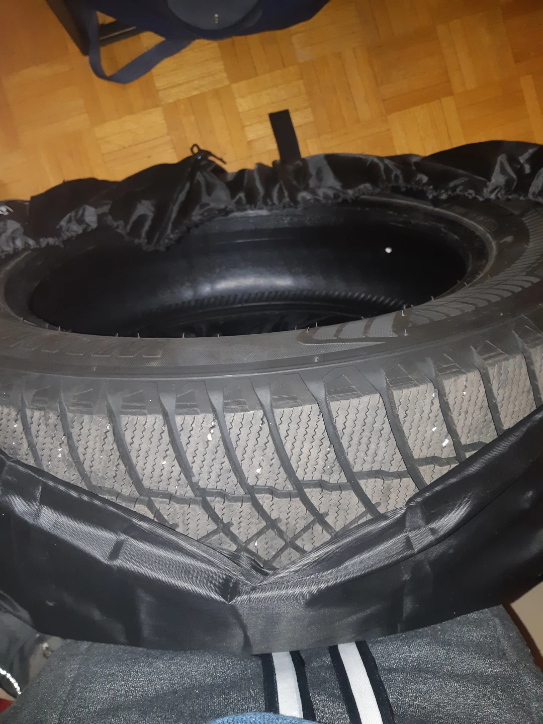 MotoMaster Winter Edge II Tires (225/60R18) - photo 2