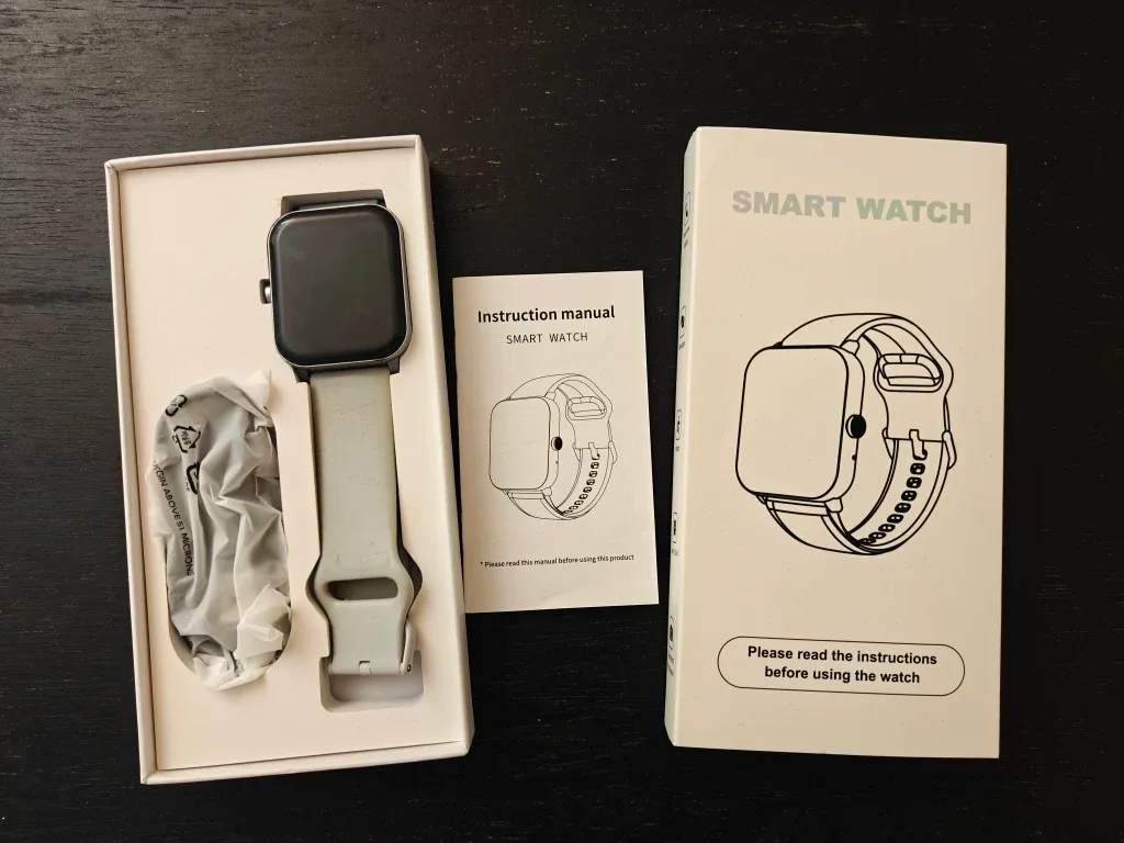 #Cleanout - Smart Watch - Includes Box & Manual