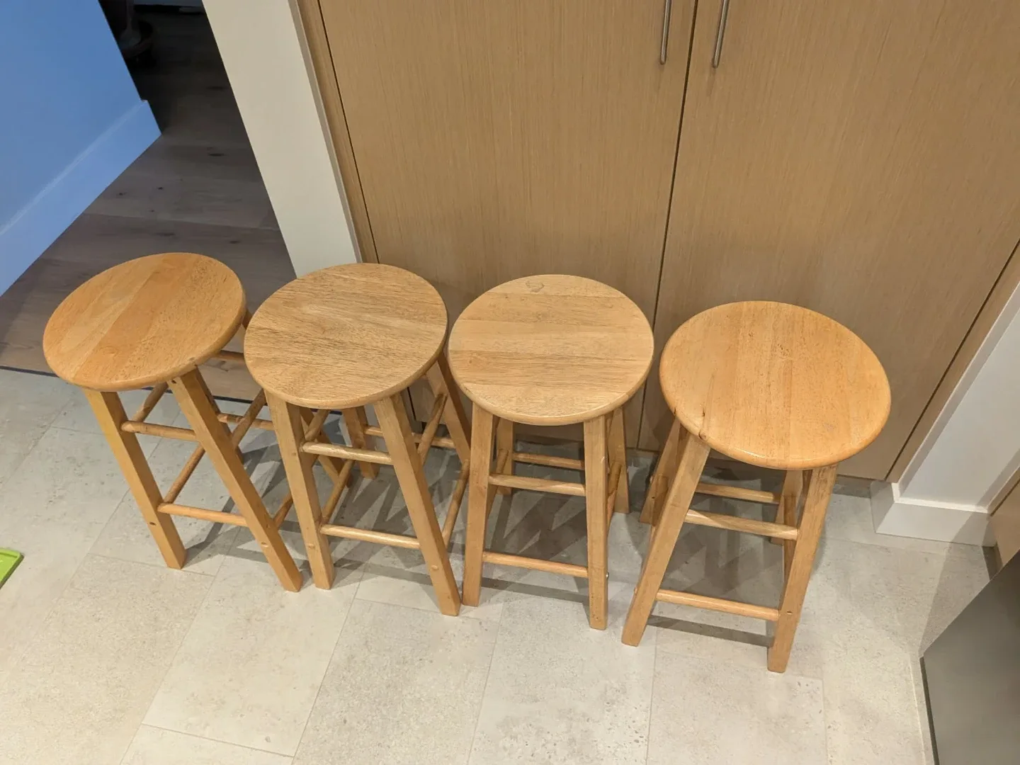 Free 4x wooden bar stools #cleanout