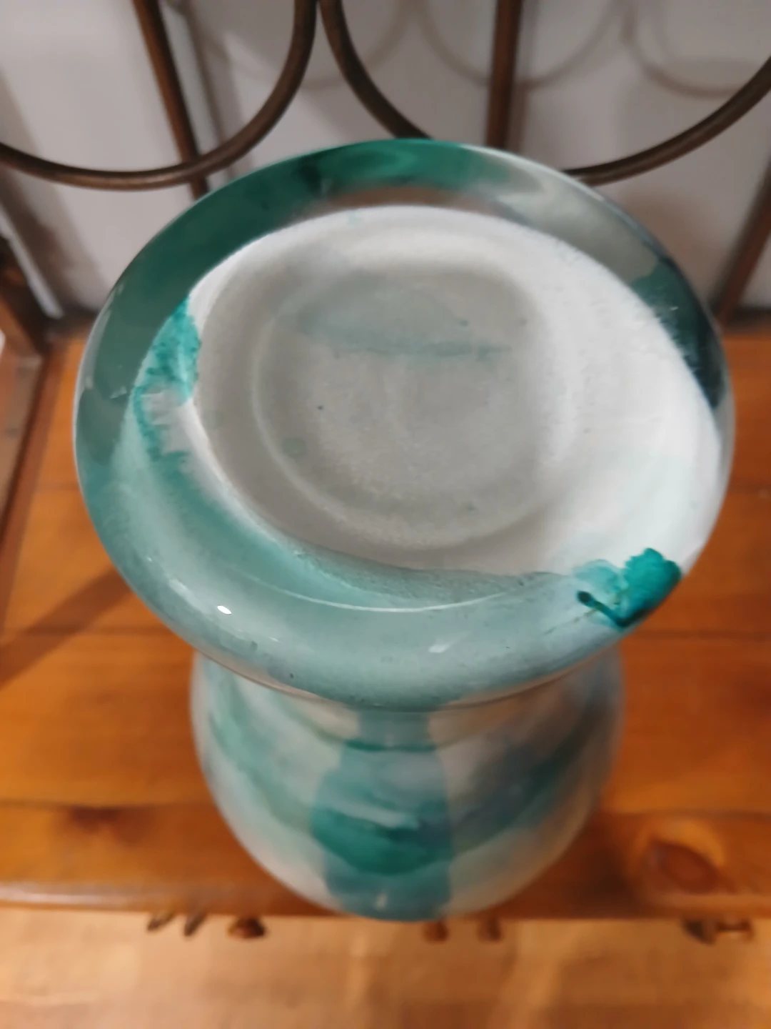 Swirl Patterned Glass Vase - photo 3