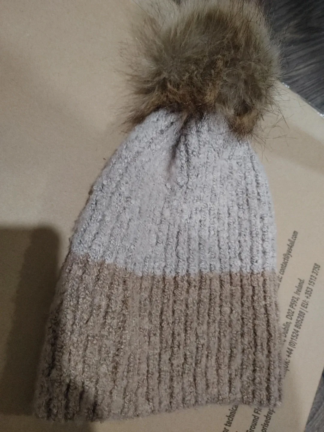 NEW JOE FRESH LADIES POM POM HAT ONE SIZE FITS MOST image indicator(2)
