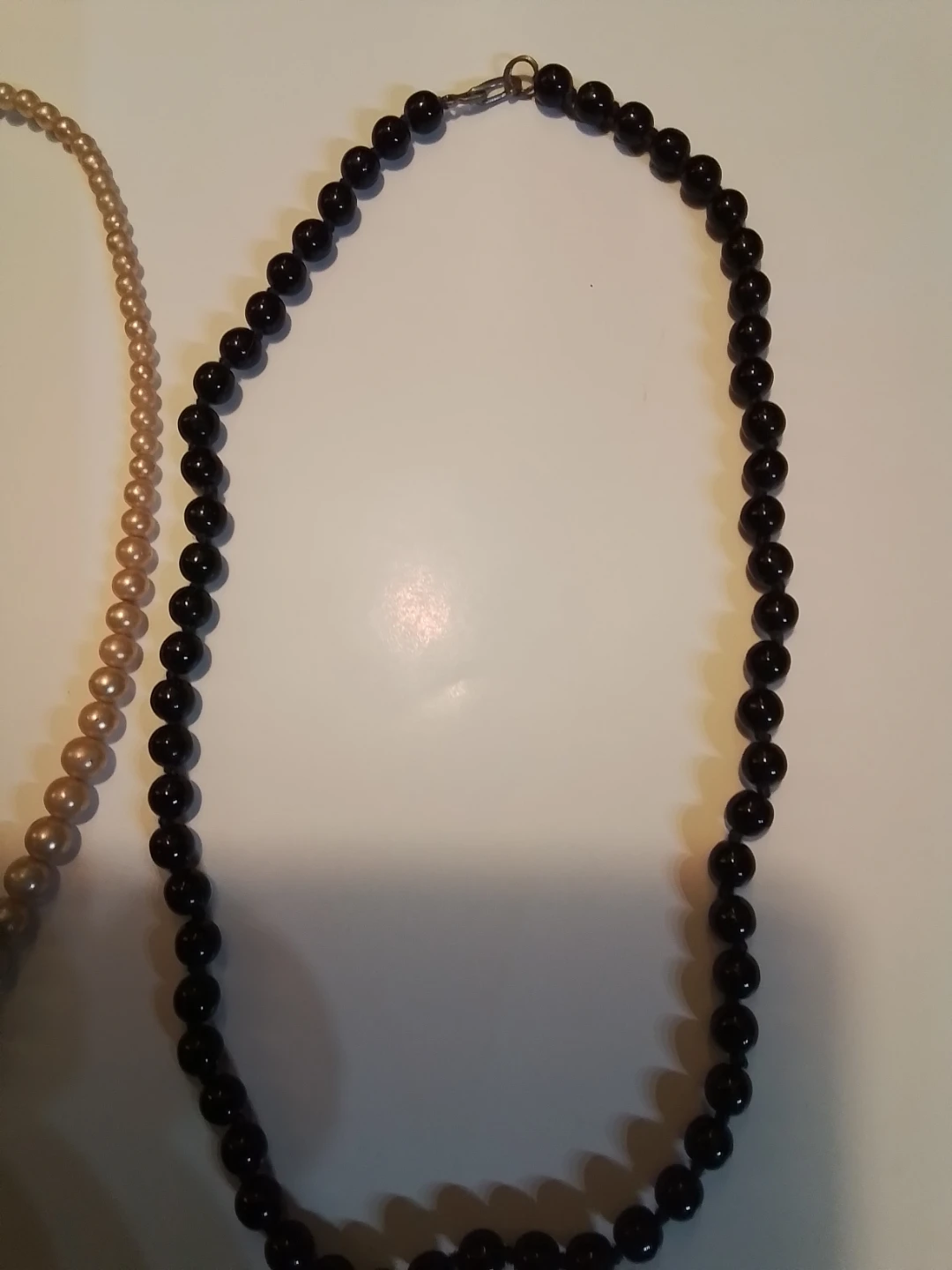 Vintage Beaded Necklaces - Black and Pearl Colour - photo 5
