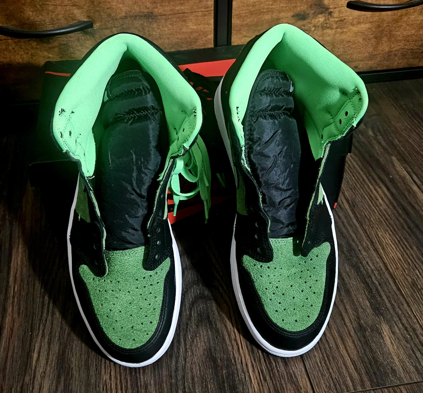 Jordan 1 Retro High Zoom Zen Green Size:  US M 10.5 - photo 3
