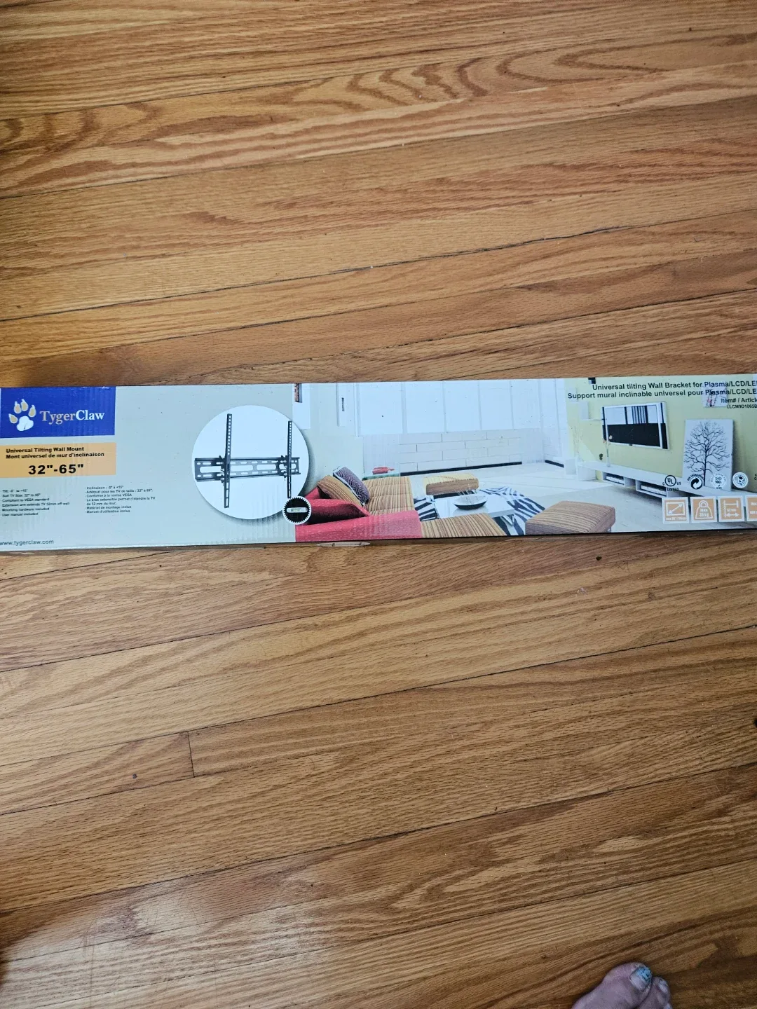 TygerClaw Universal Tilting Wall Mount 32"-65"