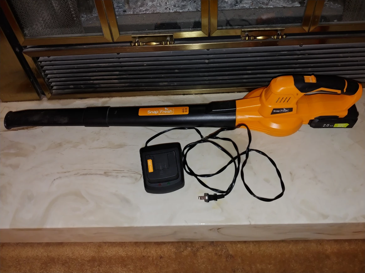 Snap Fresh Cordless Leaf/Snow Blower - photo 2