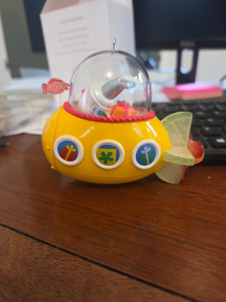 Hallmark Keepsake Ornament - Santa's Sweet Ride #Cleanout image indicator(5)