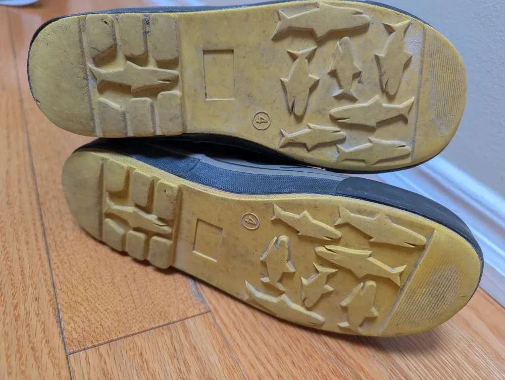 Camo Rain Boots - Size 4 #Cleanout image indicator(3)