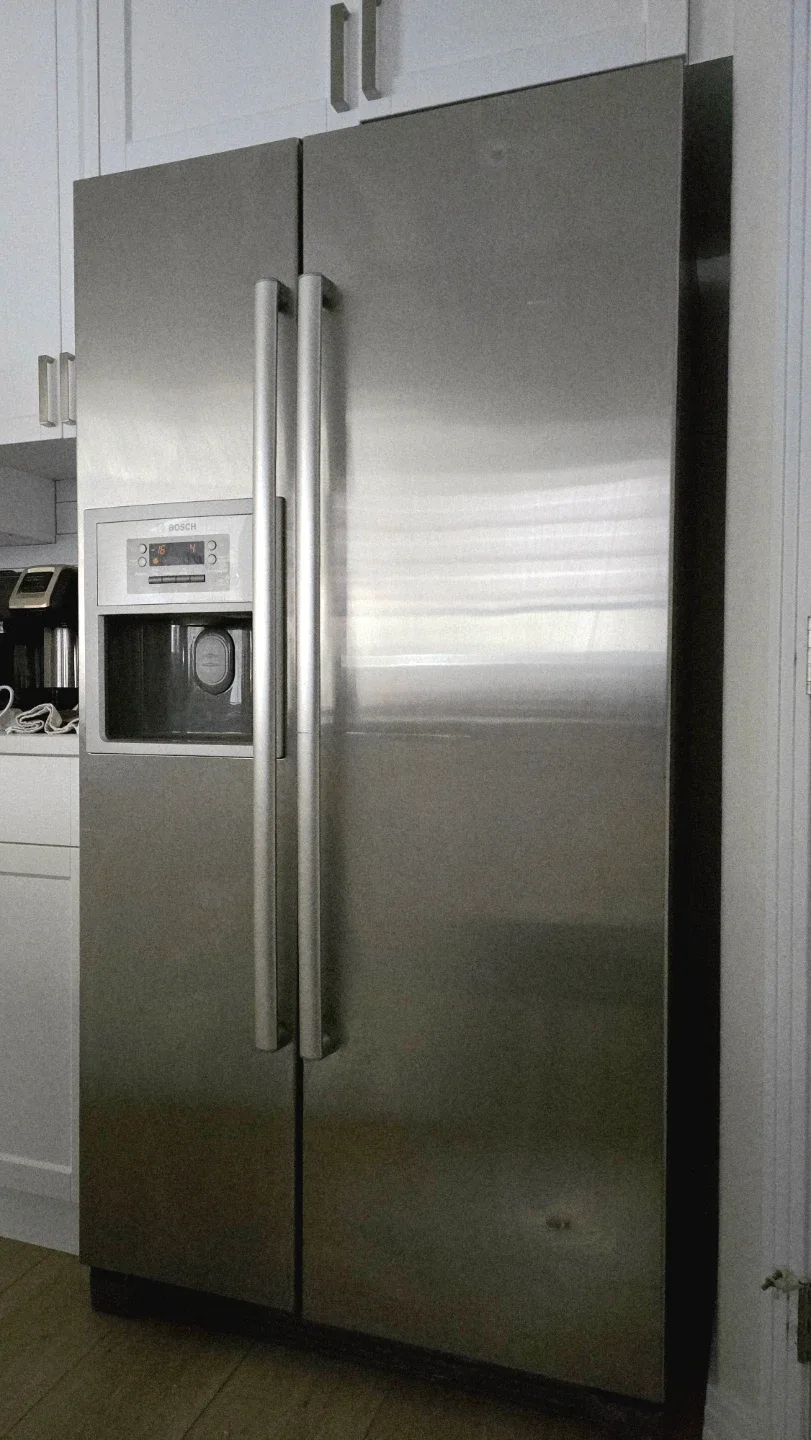 Bosch B20CS50SNS/02 Side by Side Refrigerator/Freezer