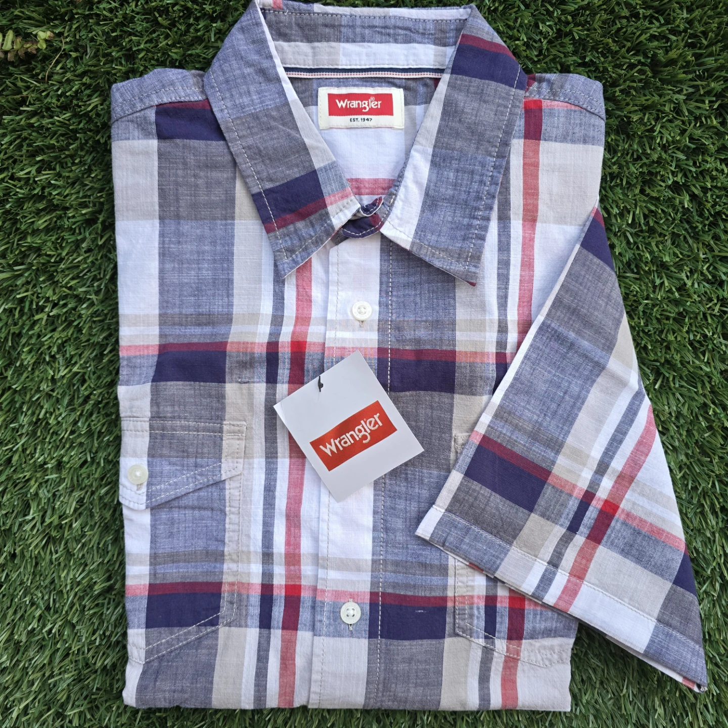 *New Wrangler Plaid Shirt - Size L