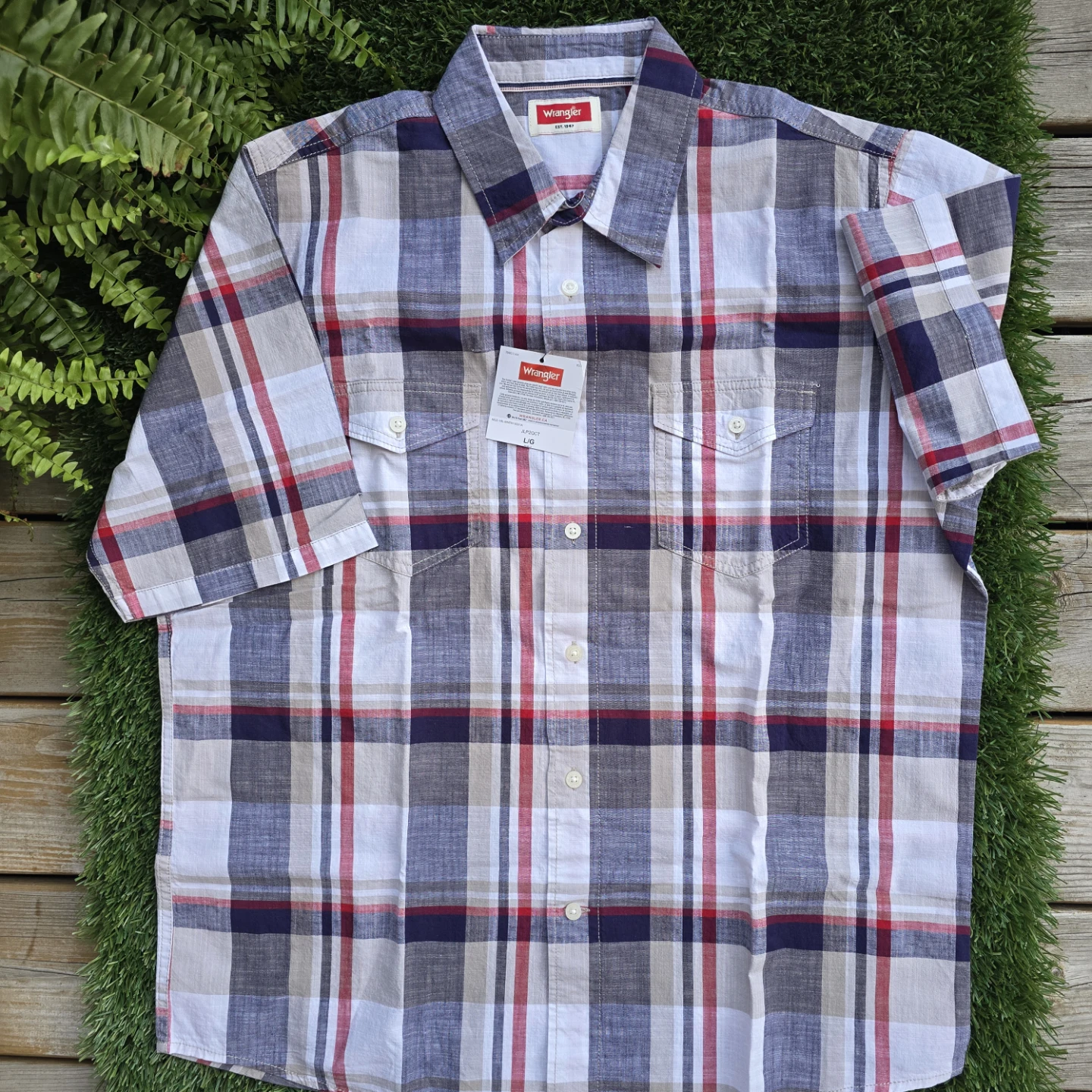 *New Wrangler Plaid Shirt - Size L