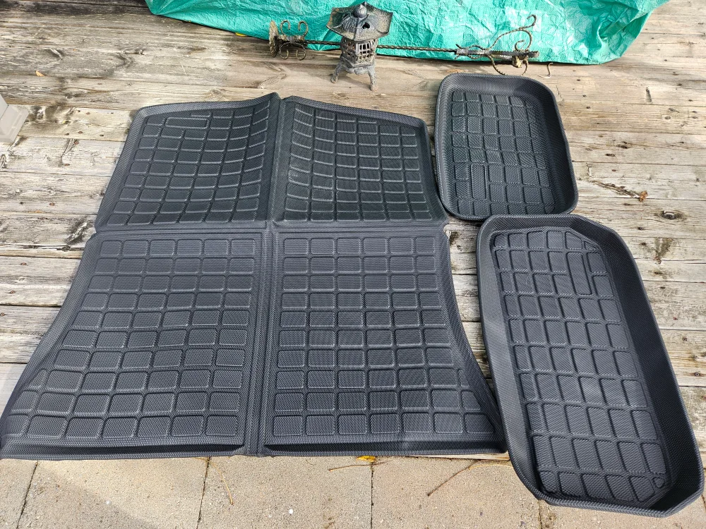 Tesla Model Y Model 3 Highland