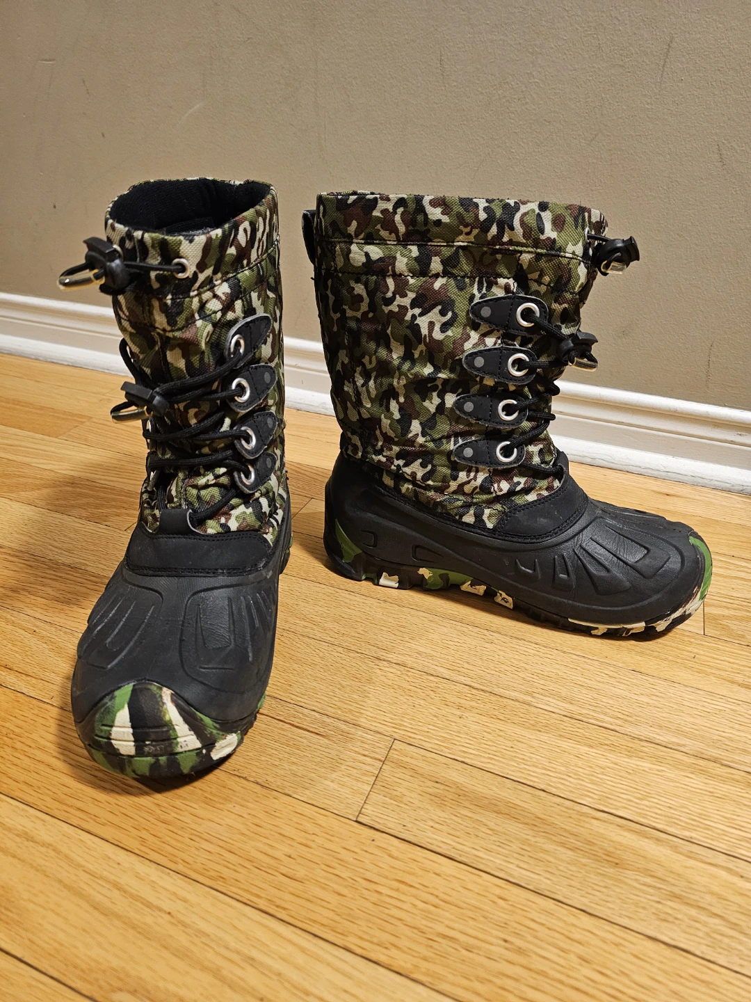 Kodiak Waterproof Boots - US 6