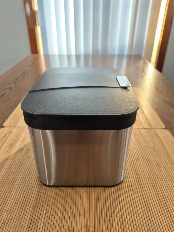 Countertop Bin for compost-ables Stainless Steel & Black image indicator(2)