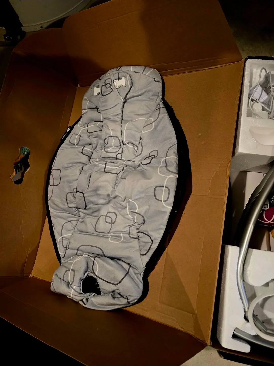 4moms mamaRoo 4 Baby Swing with Box image indicator(4)