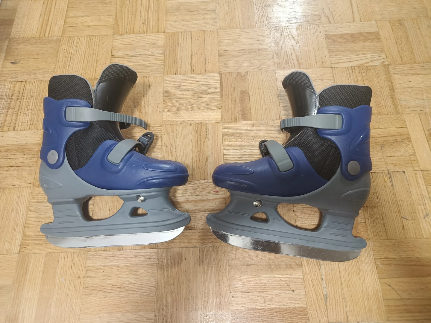 Tempest Adjustable Ice Skates
