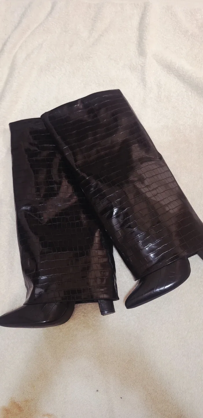 Zara Black Croc-Effect Knee High Boots image indicator(2)