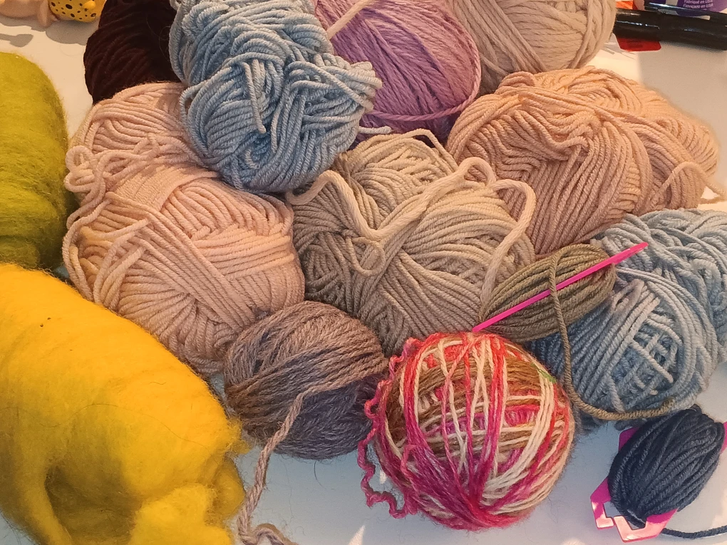 Yarn Bundle - Assorted Colors & Materials - photo 4