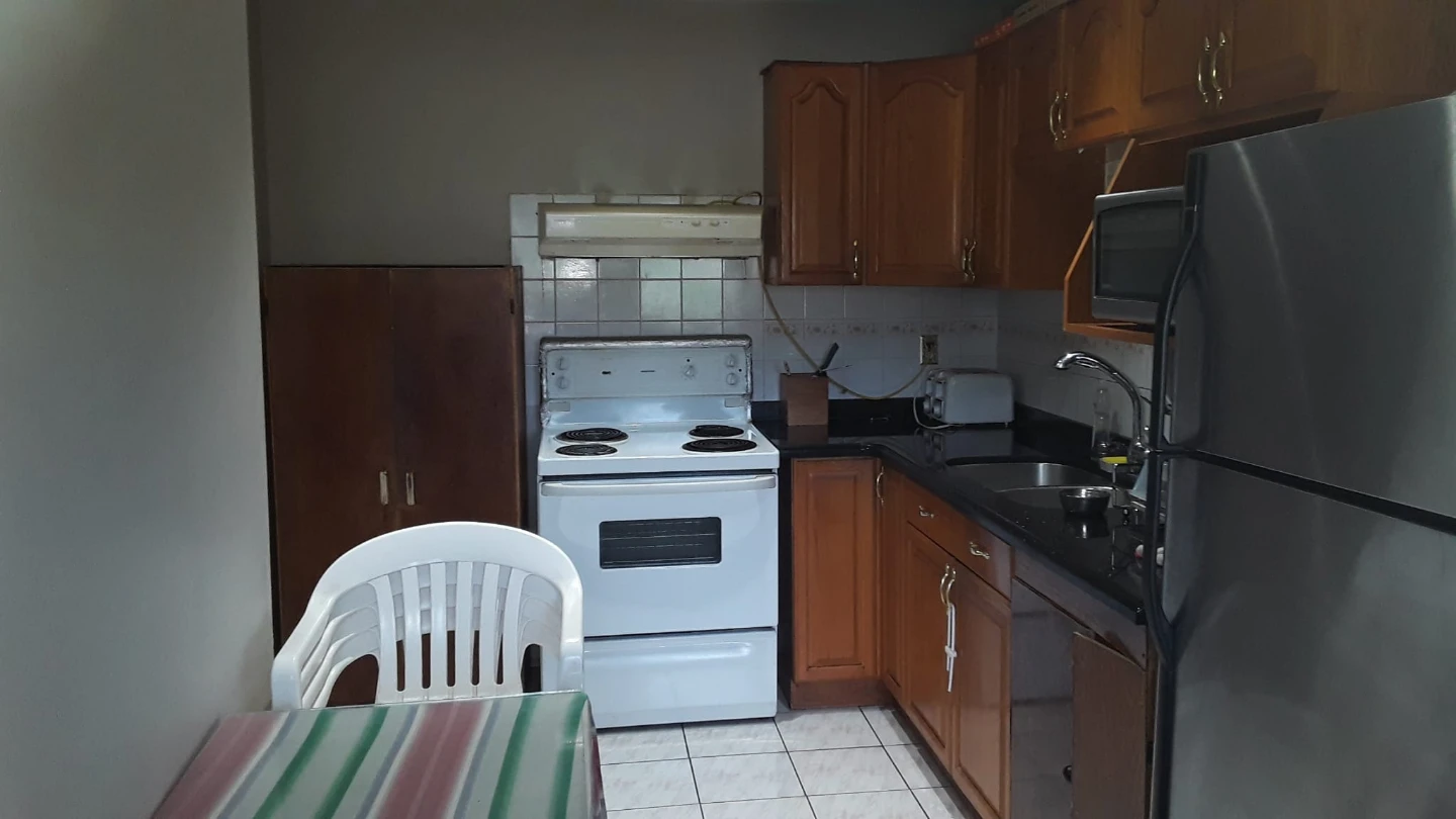 Private room for rent in Etobicoke - photo 3