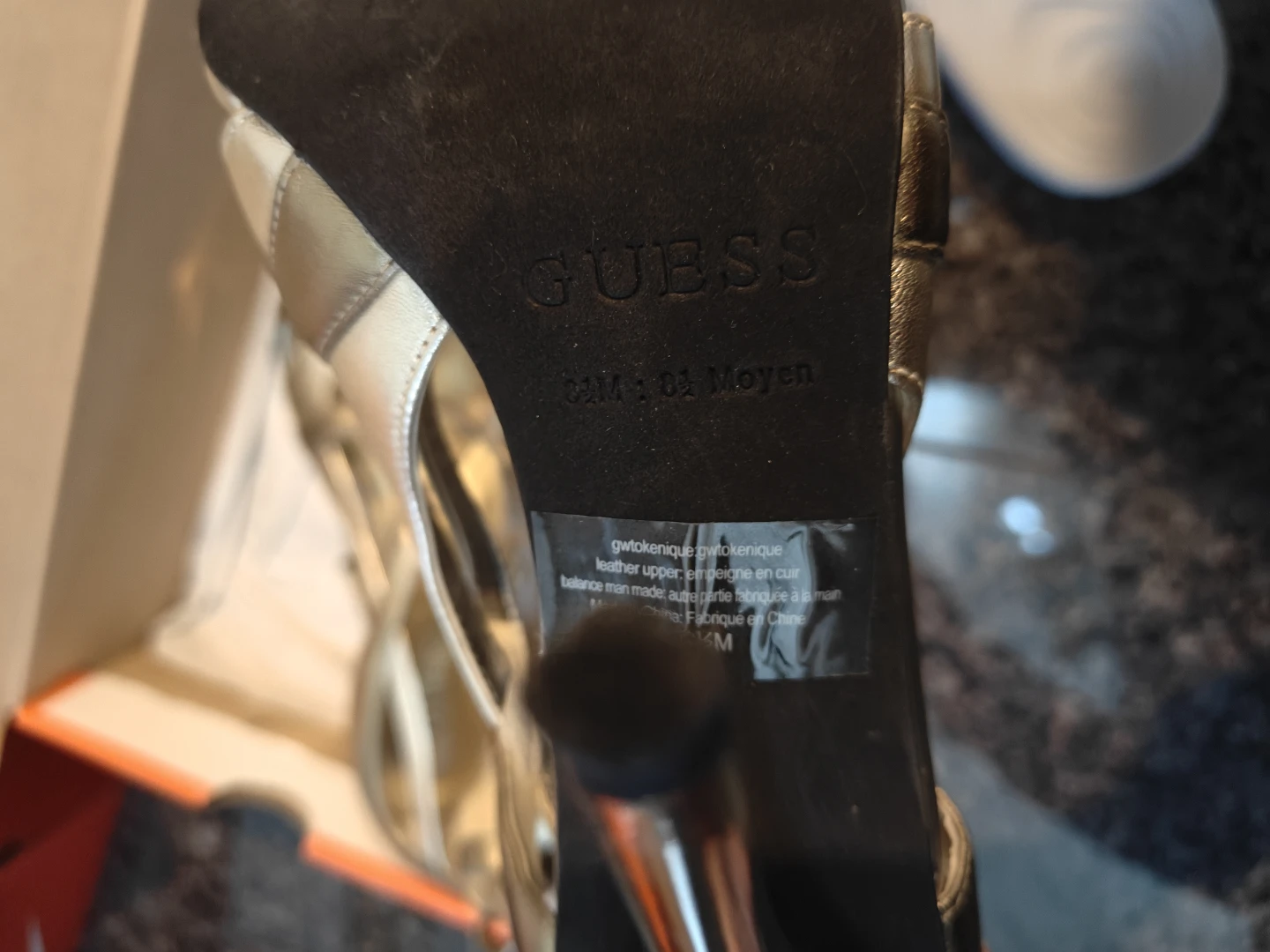 Guess Gold Heels - Size 8.5M - photo 3