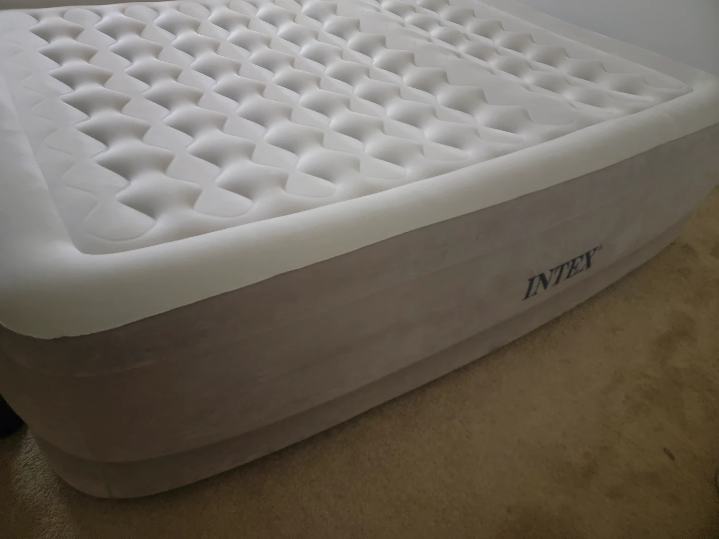 Intex Airbed with Built-in Pump - photo 2