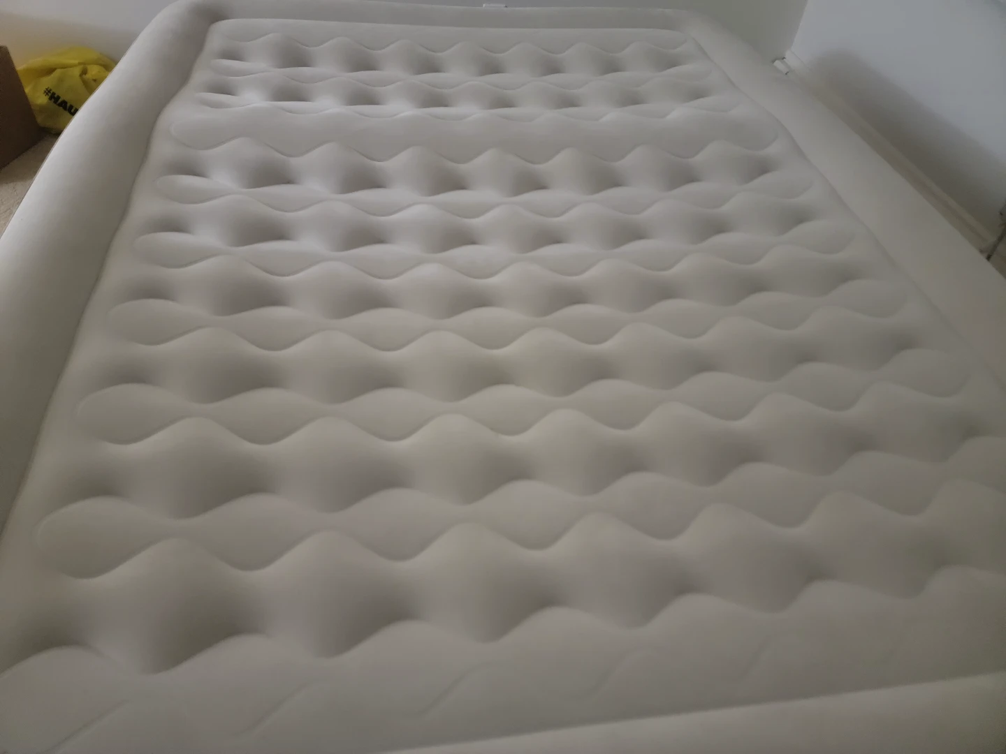 Intex Airbed with Built-in Pump - photo 3