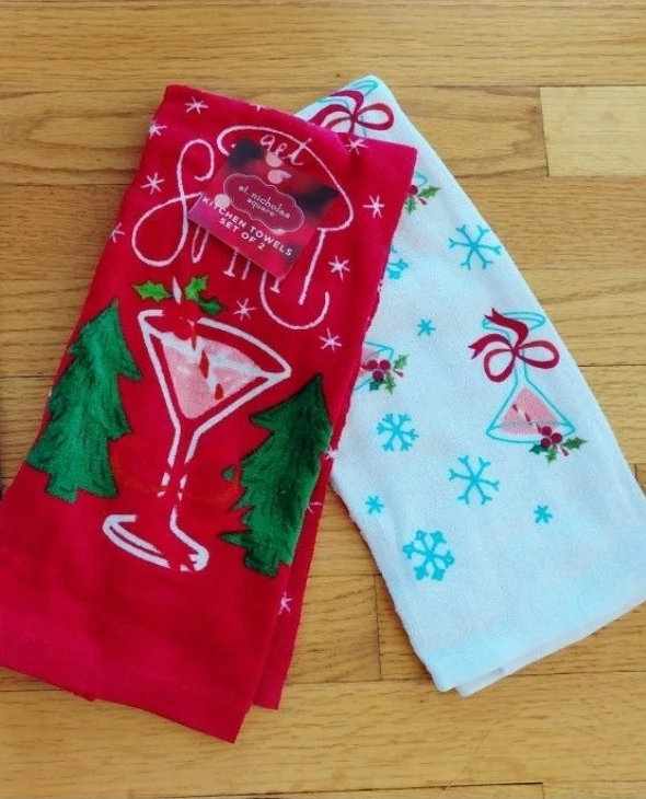 2 Brand New Christmas Kitchen Towels