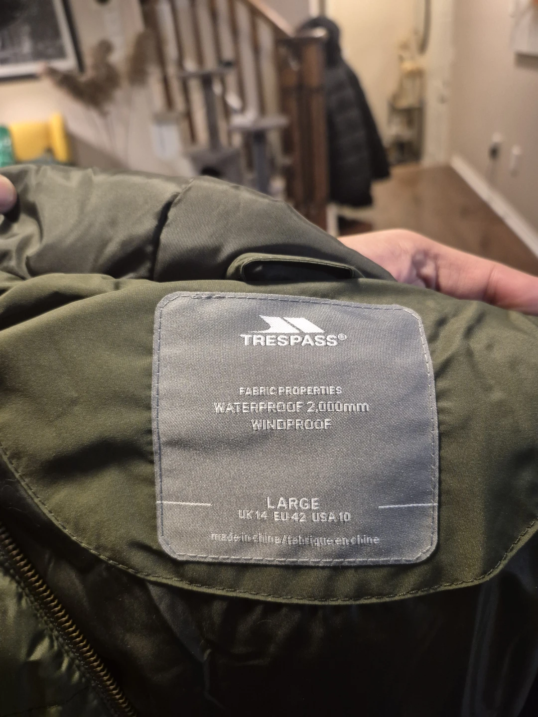 Trespass Waterproof Windproof Puffer Coat - Large - photo 2