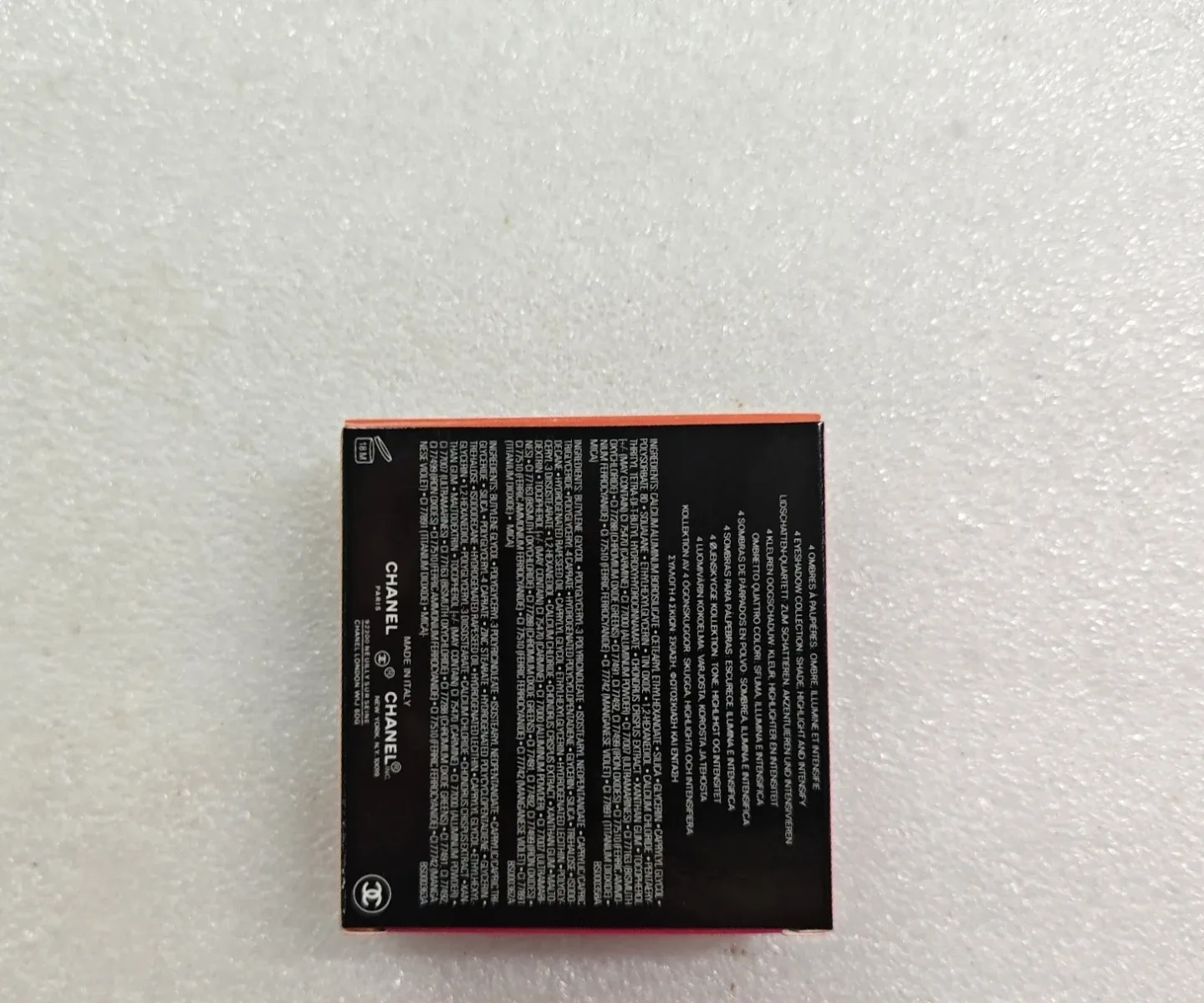 Chanel Les 4 Ombres 88 Coral Treasure Eyeshadow image indicator(2)